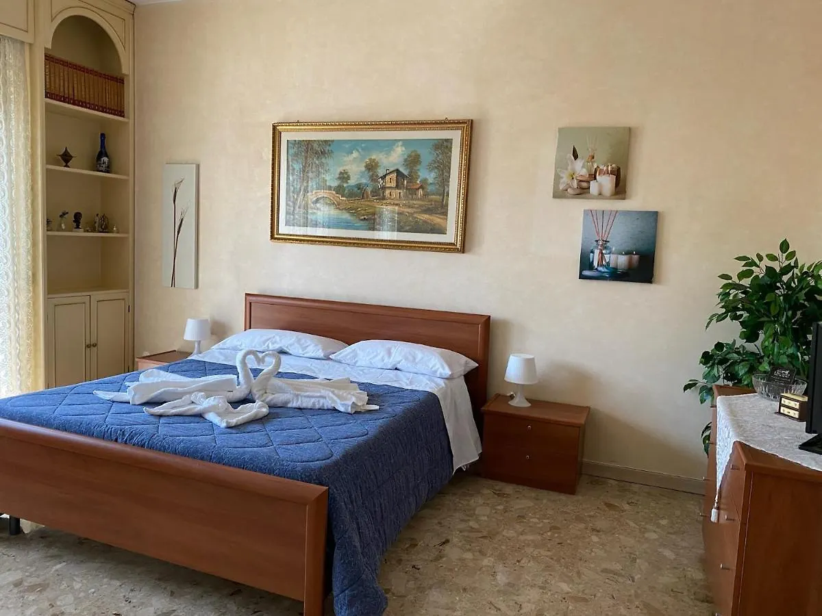 Casa Giovanna Rozzano 0*,