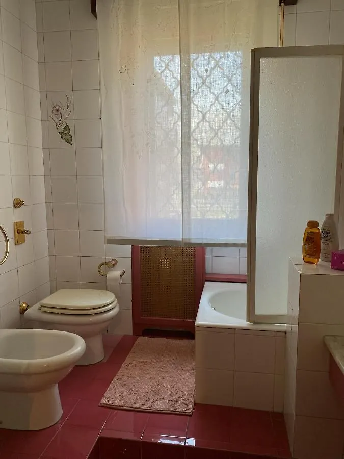 Casa Giovanna Rozzano 0*,  Italia