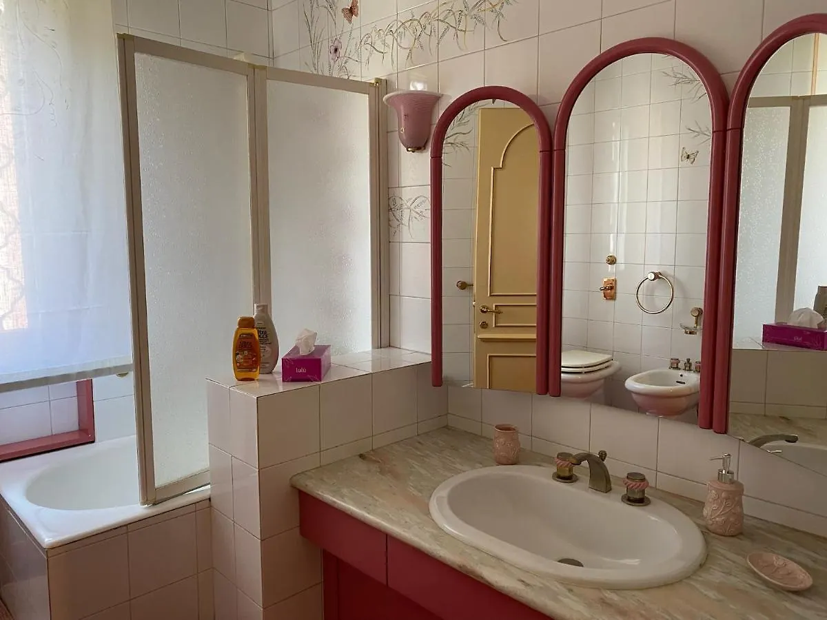 Casa Giovanna Rozzano 0*,